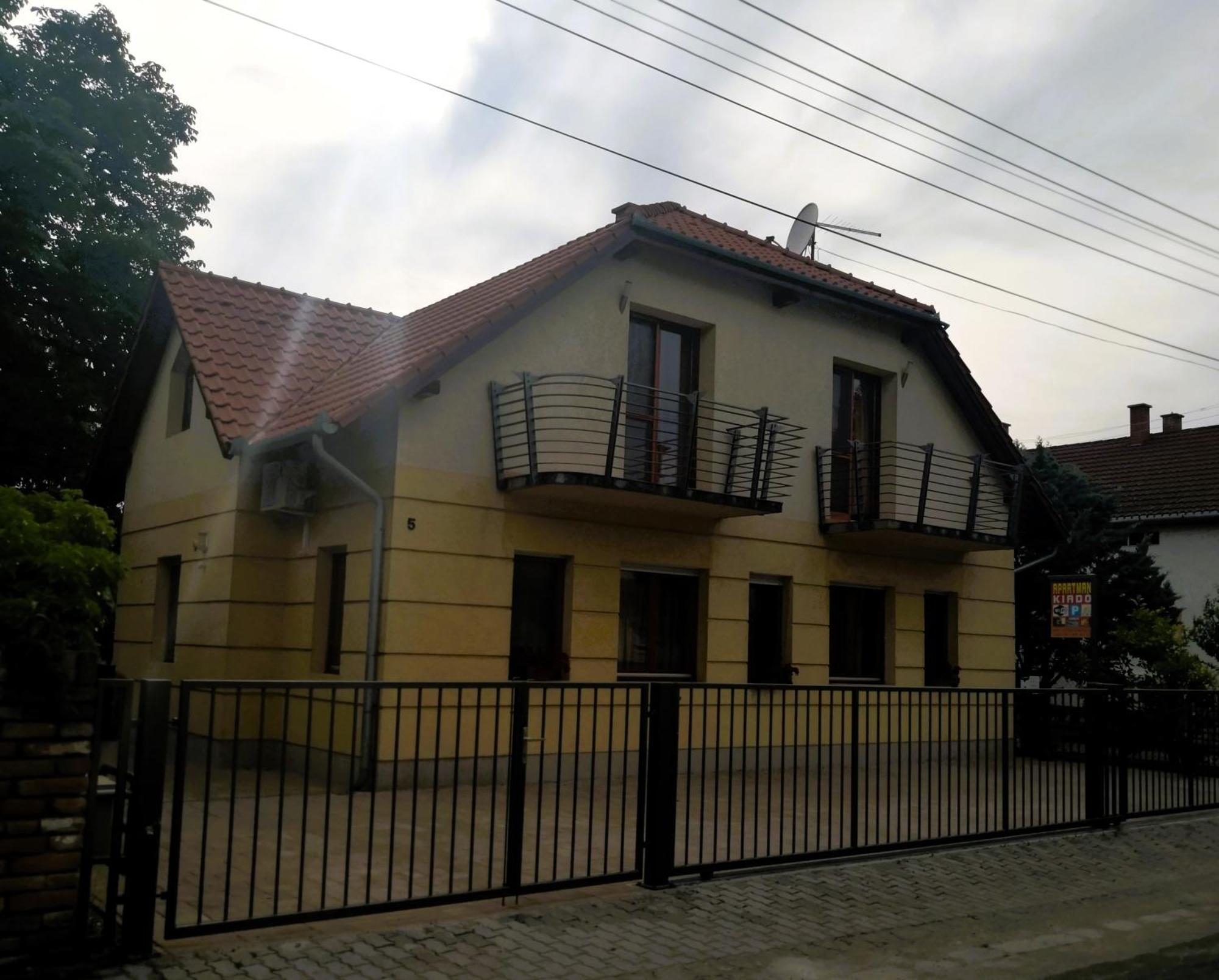 Appartement Frank Apartmanhaz à Balatonboglár Extérieur photo